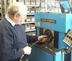 Axt Hydraulik Reparatur
